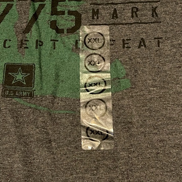 NWT Army T-shirt 🦾 2X - Picture 3 of 7